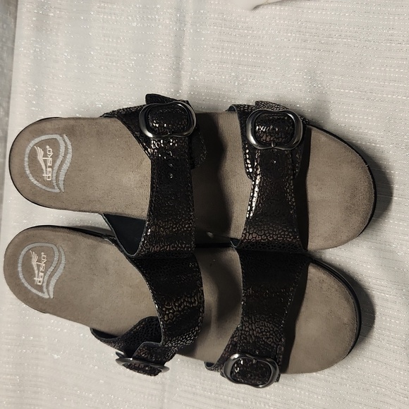 DANSKO SIZE 8 Stylish Black Women's Sandals - Picture 3 of 8